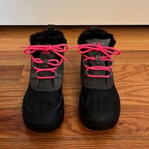 Nike Woodside Snow boots.
